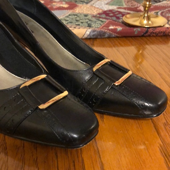 ROS Hommerson Woman’s Black Leather Heels - Picture 6 of 8